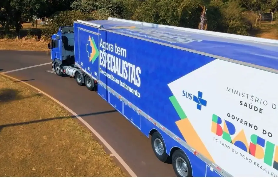 Carreta oftalmológica em Foz do Iguaçu