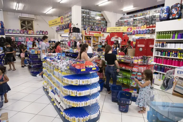 Cartão Material Escolar 2026 em Foz do Iguaçu