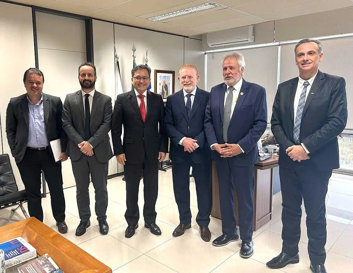 manutenção do Despacho a Menor na fronteira