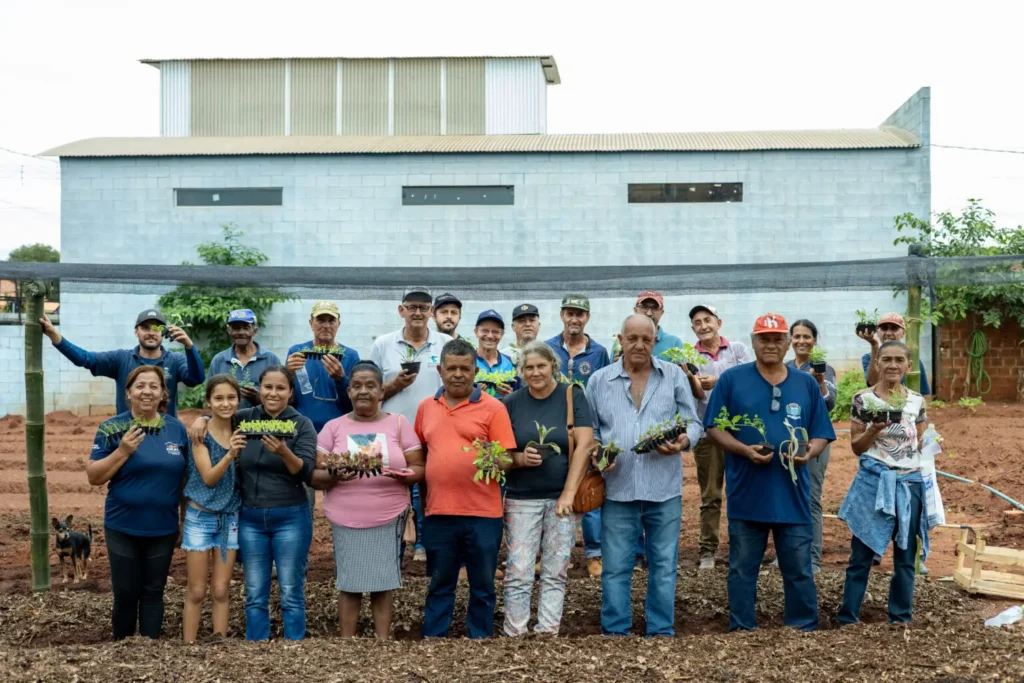 Oficinas de hortas comunitárias dos Núcleos de Cooperação Socioambiental